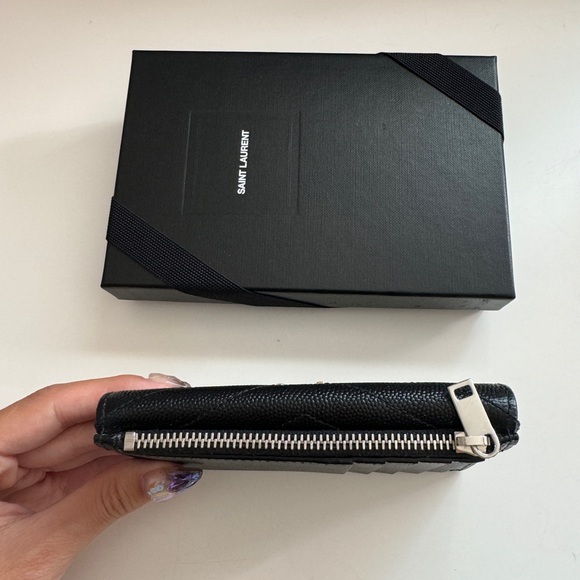 SOLD - Picture 4 of 5